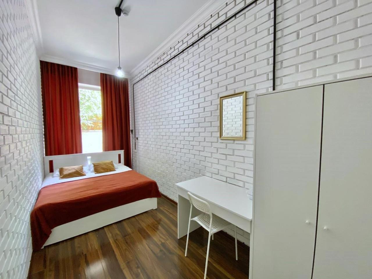 Hannah Inn Budget Hotel アスターナ エクステリア 写真
